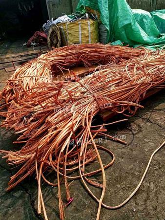 高價回收各類廢金屬，讓廢料變財富